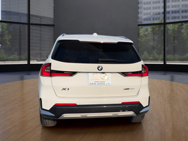 Used 2025 BMW X1 xDrive28i image 4