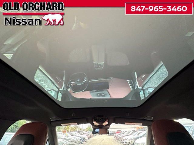 Used 2023 BMW iX M60 AWD/4WD image 16