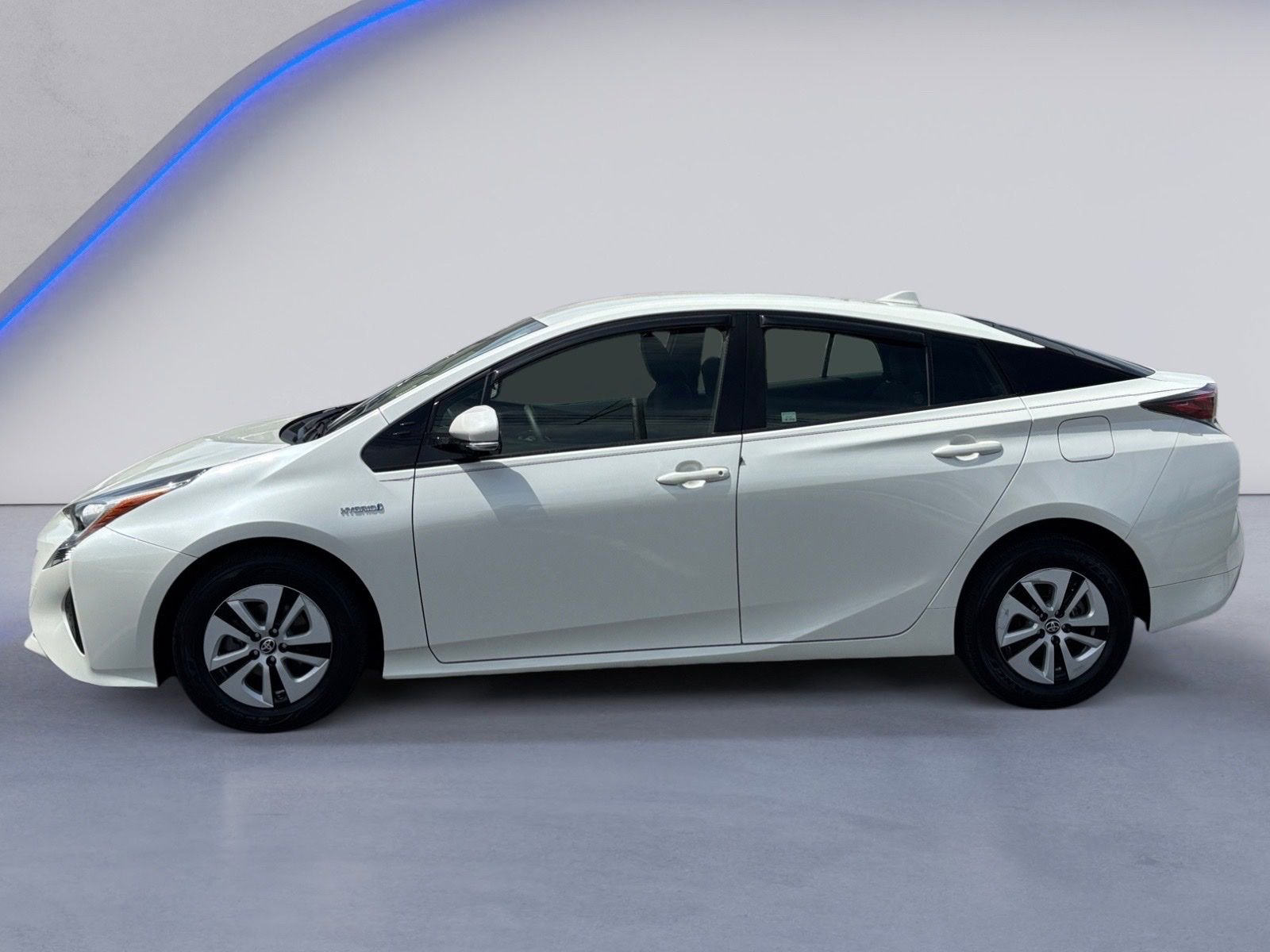 Used 2018 Toyota Prius Two image 10