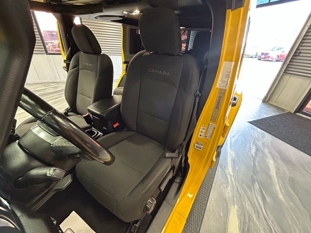 Used 2019 Jeep Wrangler Unlimited Sahara w/ Dual Top Group image 7