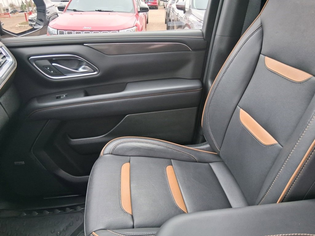 Used 2023 GMC Yukon XL AT4 w/ AT4 Premium Package image 14