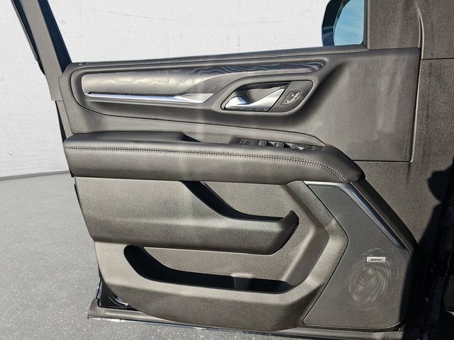 Used 2021 GMC Yukon XL Denali w/ Denali Premium Package image 28