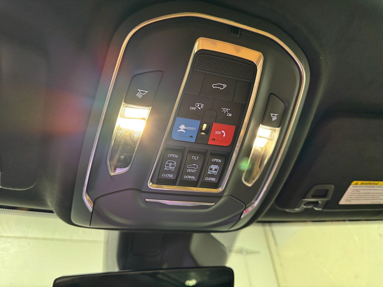 Used 2025 Jeep Grand Cherokee L Summit AWD/4WD image 31