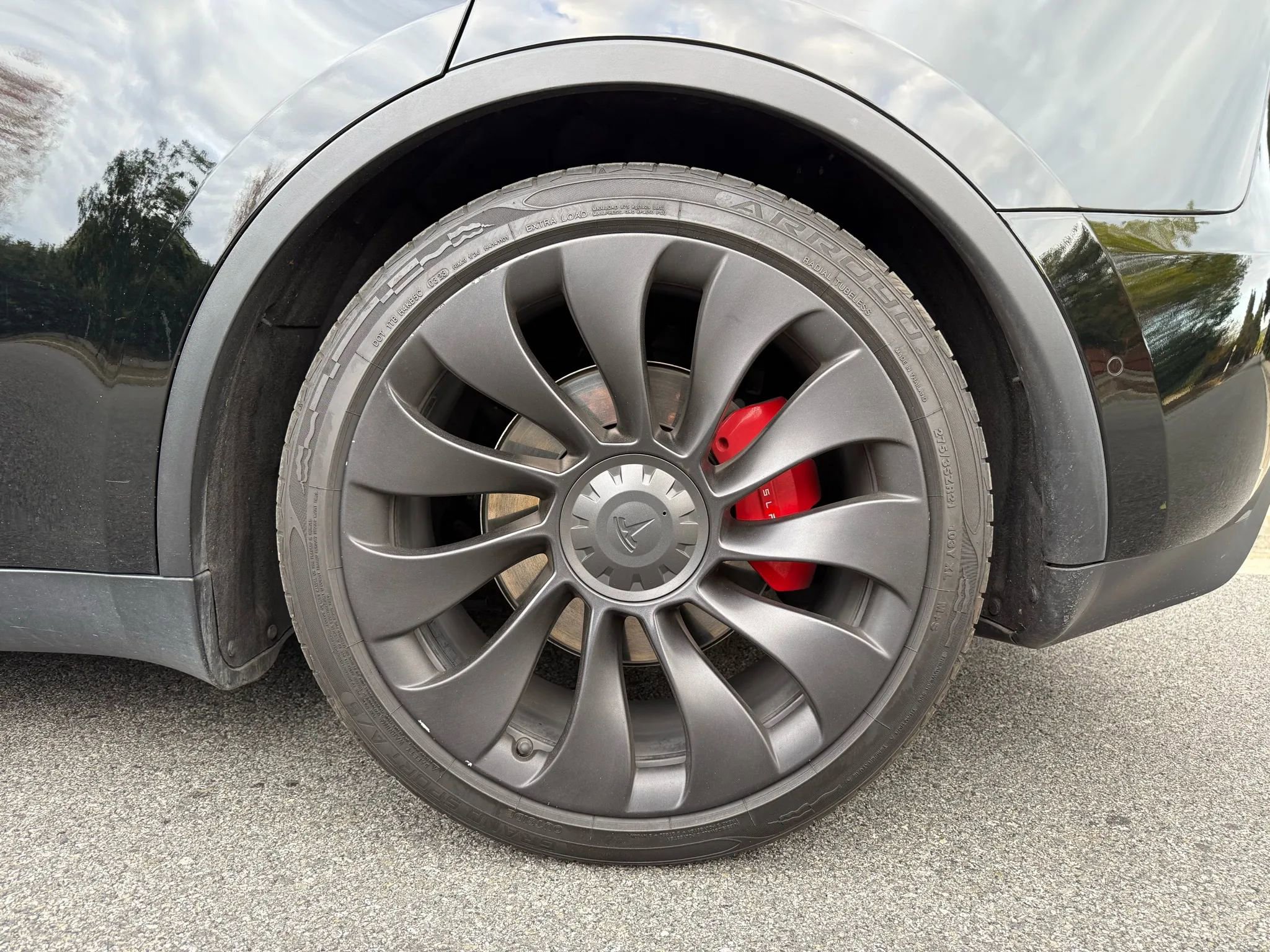 Used 2022 Tesla Model Y Performance image 20