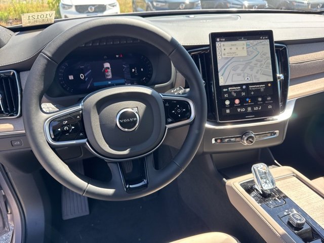 New 2026 Volvo XC90 B6 Plus w/ Protection Package Premier image 13