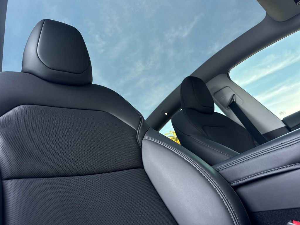 Used 2026 Tesla Model Y AWD image 18