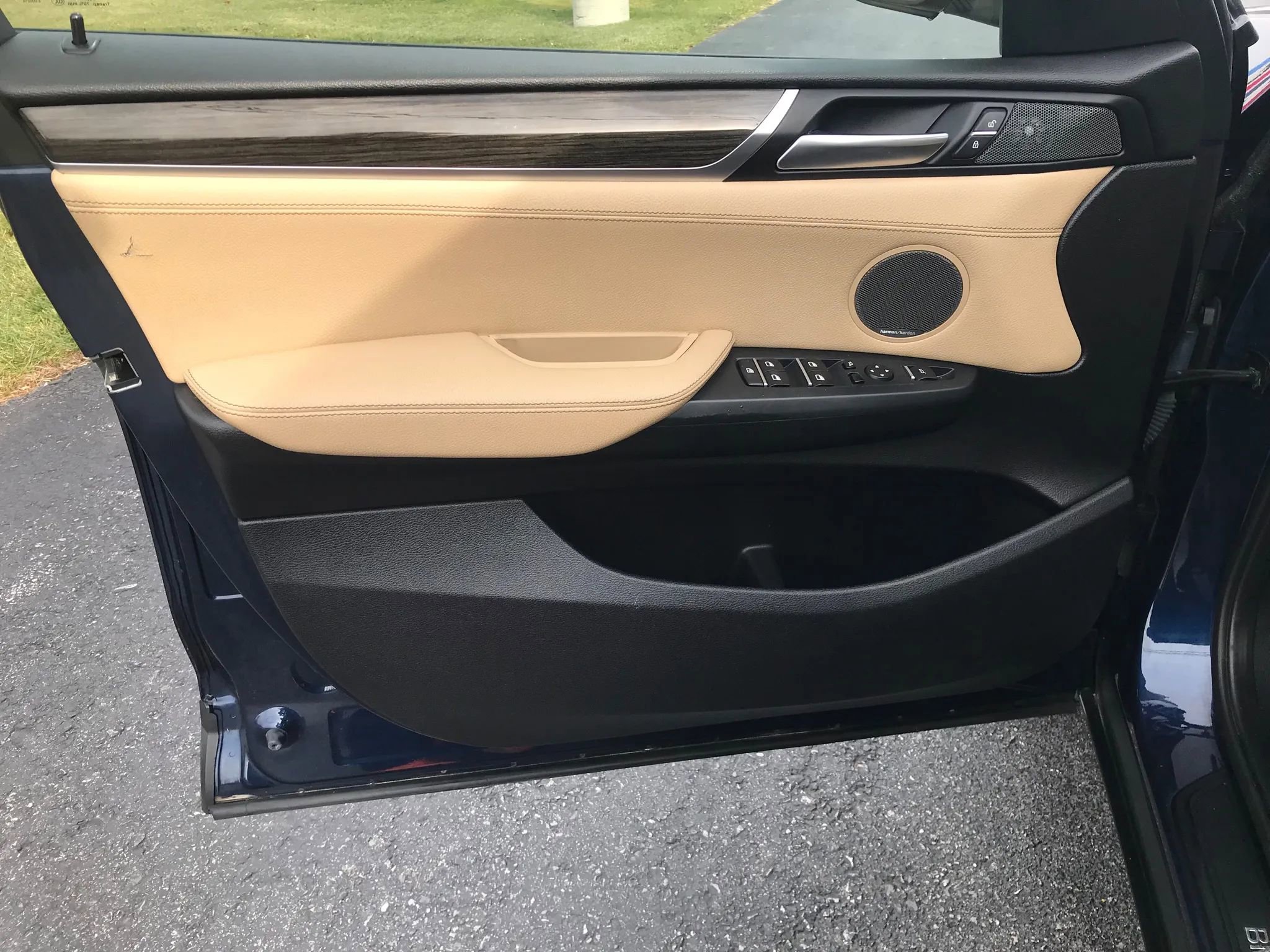 Used 2017 BMW X3 xDrive35i image 11