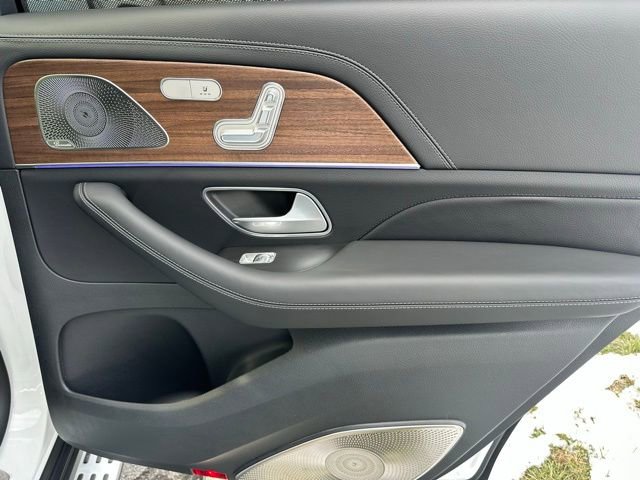 New 2026 Mercedes-Benz GLS 580 4MATIC image 24
