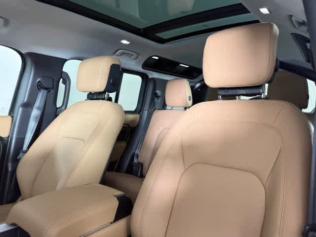 New 2026 Land Rover Defender 110 S AWD/4WD image 15