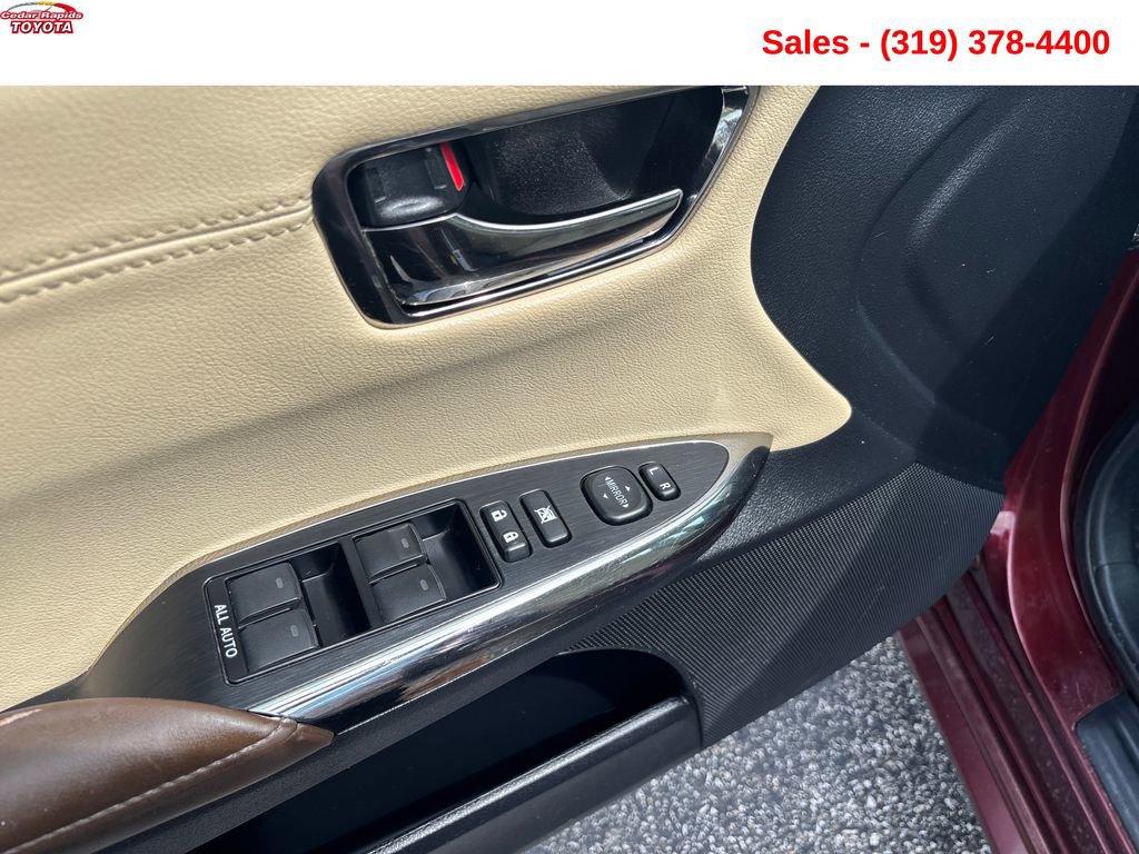 Used 2013 Toyota Avalon XLE FWD image 12