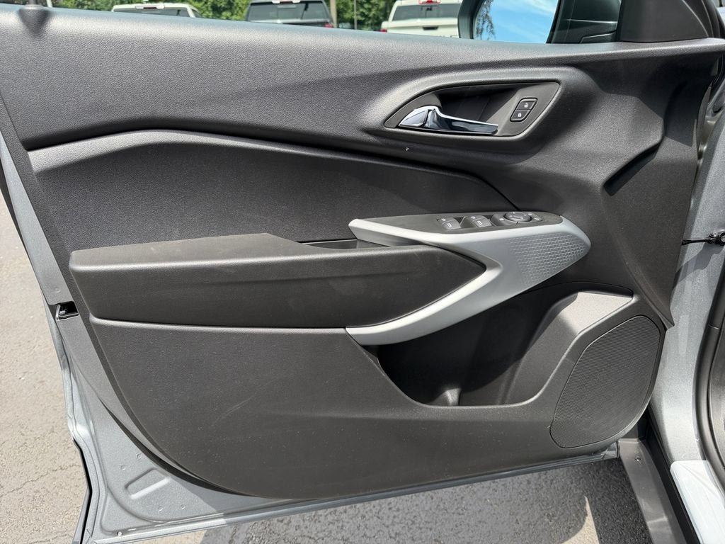 New 2026 Chevrolet Trax LS w/ Driver Confidence Package FWD image 20