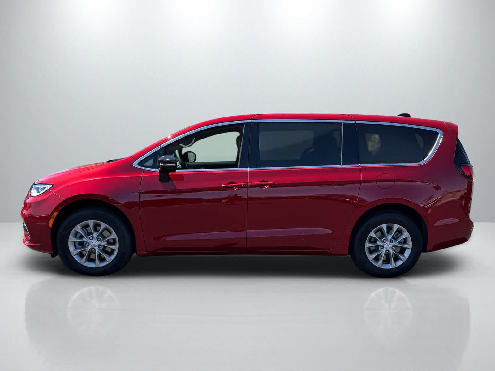New 2026 Chrysler Pacifica Select AWD/4WD image 2