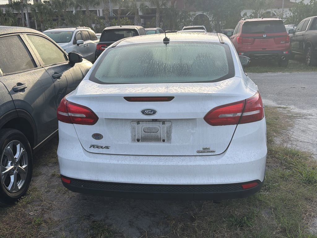 Used 2015 Ford Focus SE image 5