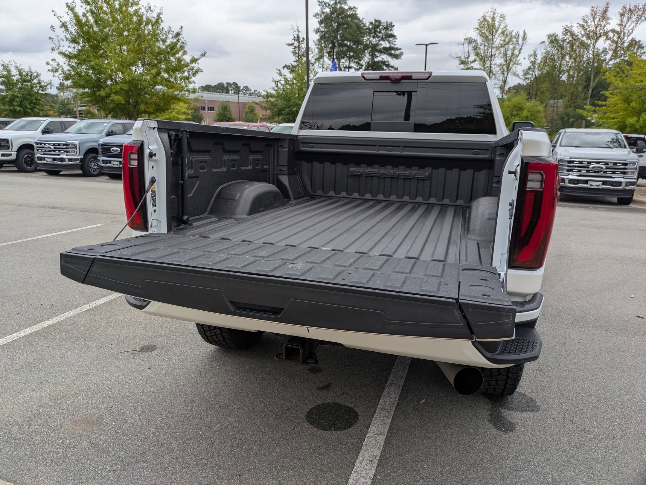 Used 2024 GMC Sierra 2500 Denali Ultimate image 33