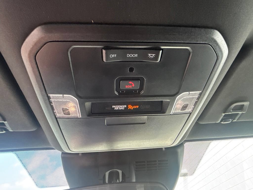 Used 2024 Toyota Tacoma SR RWD image 17
