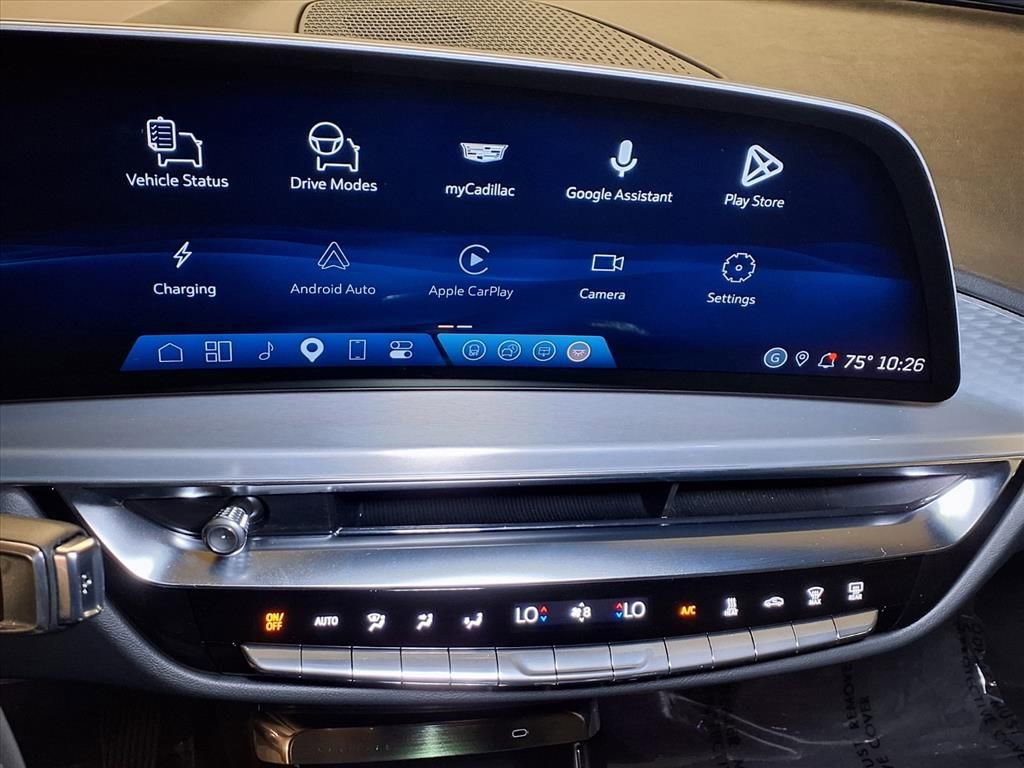 Certified 2026 Cadillac Lyriq Luxury image 4