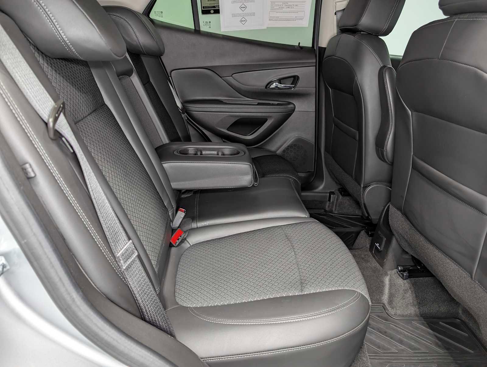 Used 2022 Buick Encore Preferred w/ Safety Package image 37