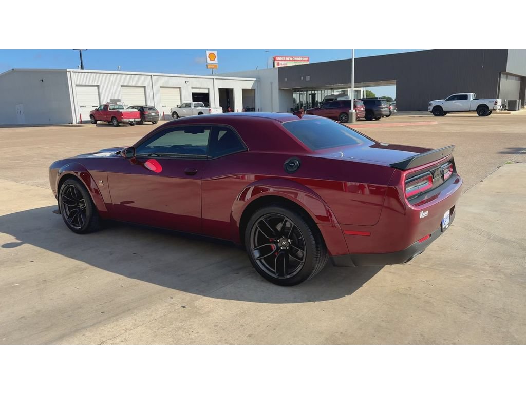 Used 2022 Dodge Challenger R/T Scat Pack RWD image 6