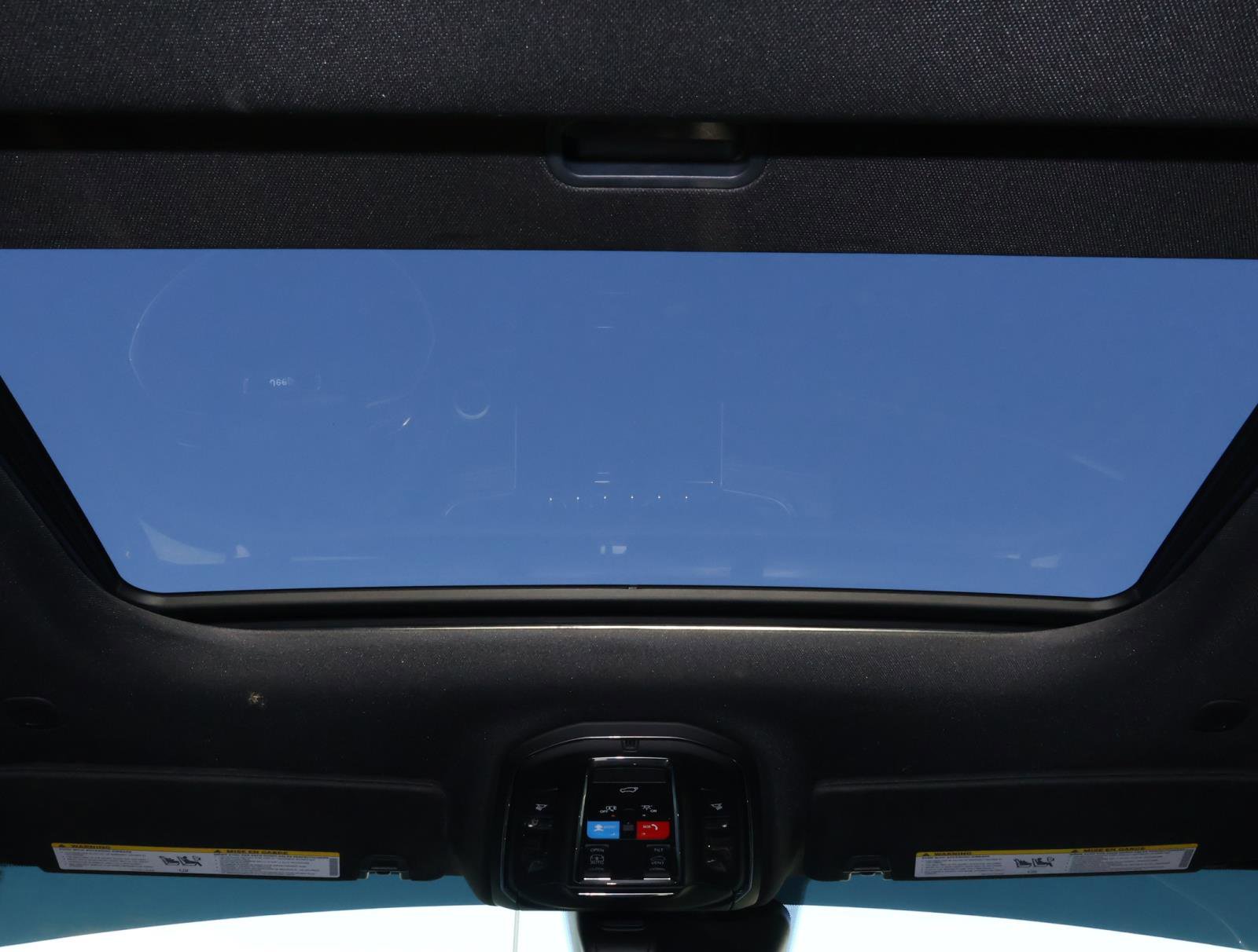 Used 2025 Jeep Grand Cherokee L Altitude image 14