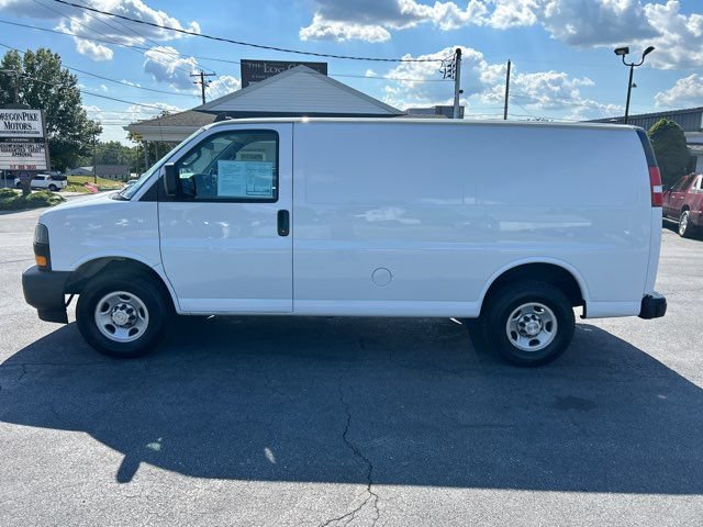 Used 2020 Chevrolet Express 2500 w/ Driver Convenience Package RWD image 3