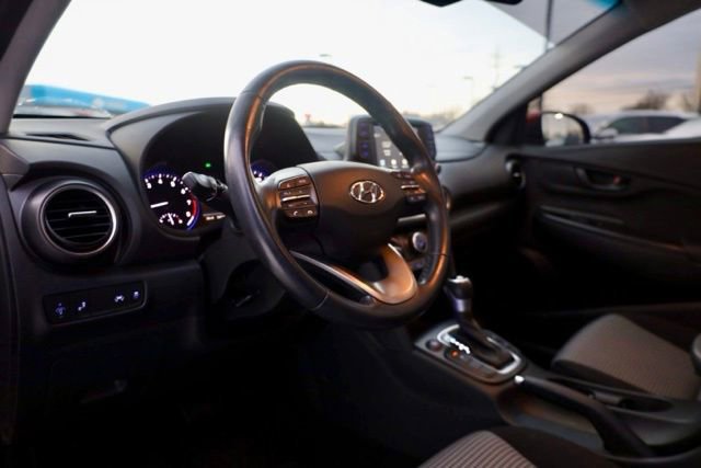 Used 2021 Hyundai Kona SEL Plus w/ Cargo Package image 19