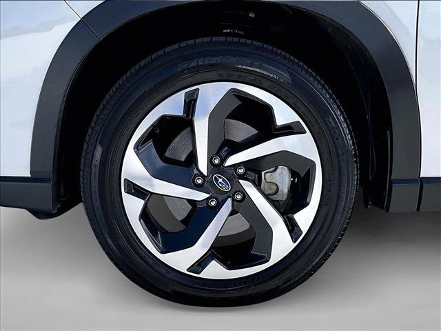 Used 2023 Subaru Forester Touring image 10