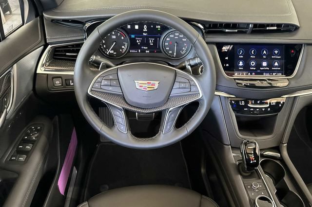 New 2026 Cadillac XT5 Sportv w/ LPO, Floor Liner Package AWD/4WD image 14
