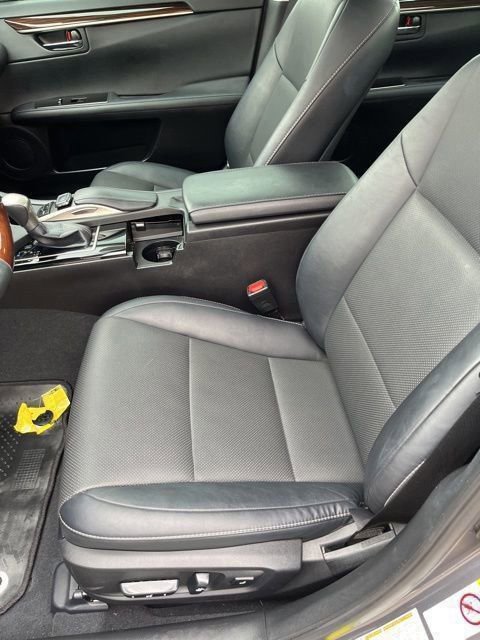 Used 2017 Lexus ES 350 w/ Navigation System Package image 12