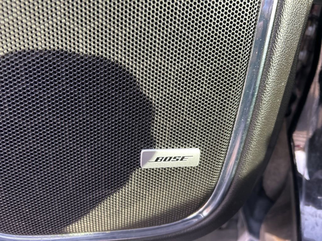 Used 2016 Chevrolet Suburban LTZ image 17