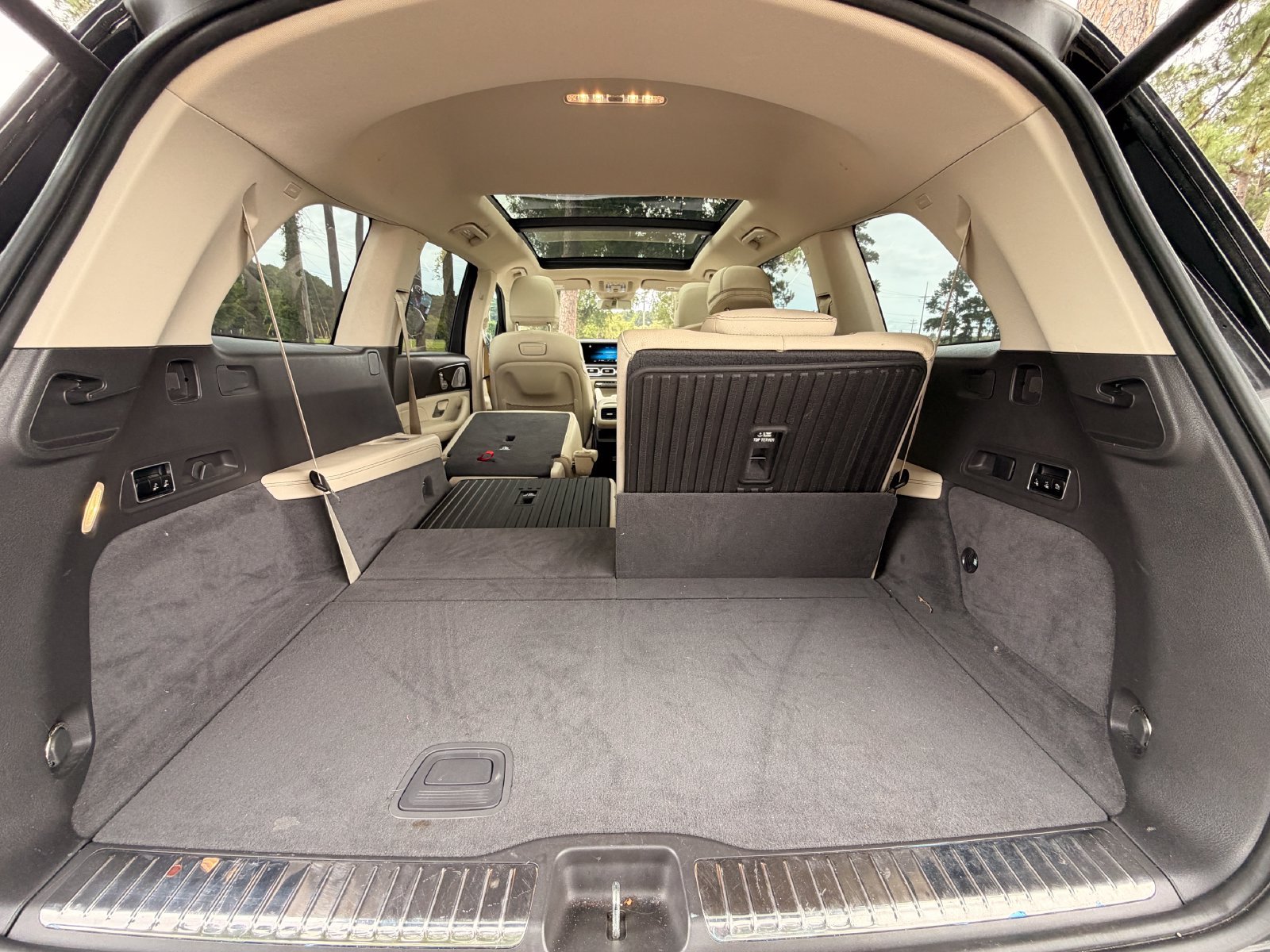 Used 2020 Mercedes-Benz GLS 450 4MATIC image 18