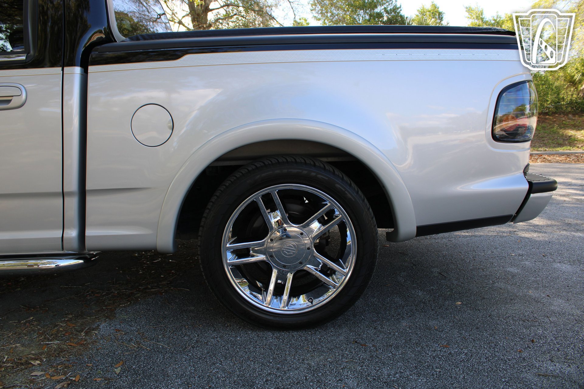 Used 2003 Ford F150 Harley-Davidson RWD image 30