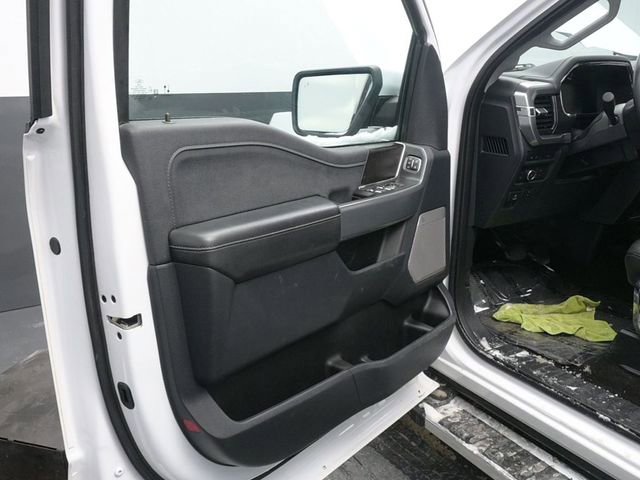 Used 2022 Ford F150 Lariat w/ Equipment Group 501A Mid image 16