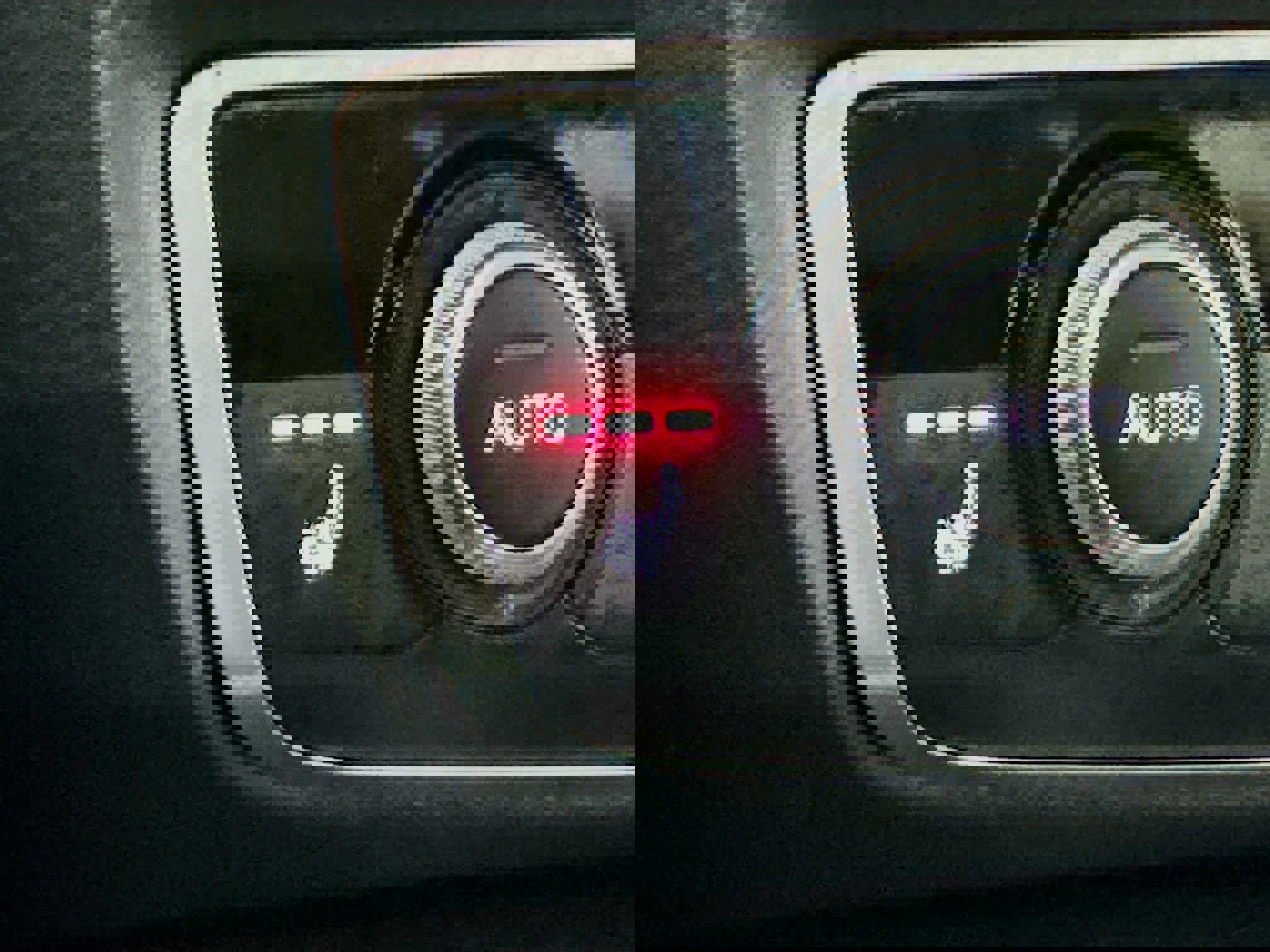 Used 2023 Audi Q3 2.0T Premium Plus w/ Premium Plus Package image 5