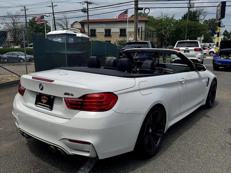 Used 2017 BMW M4 Convertible w/ Executive Package image 10
