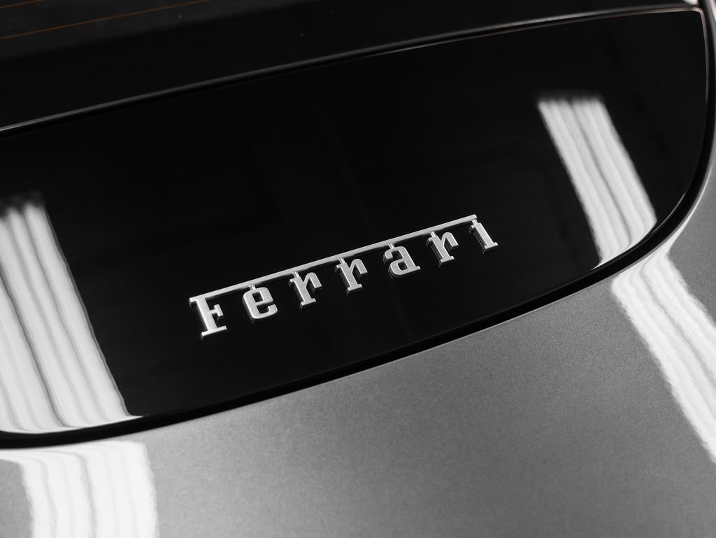 Used 2022 Ferrari Roma image 40