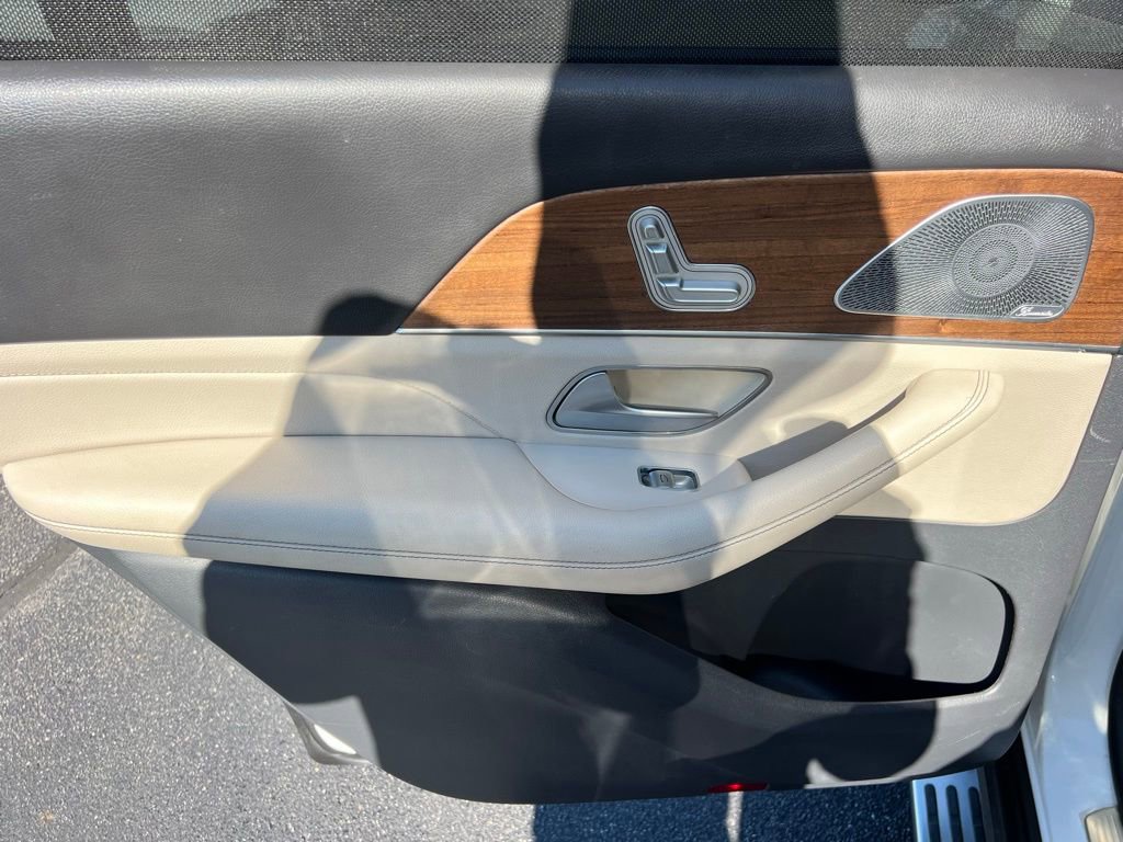 Used 2020 Mercedes-Benz GLS 450 4MATIC image 23