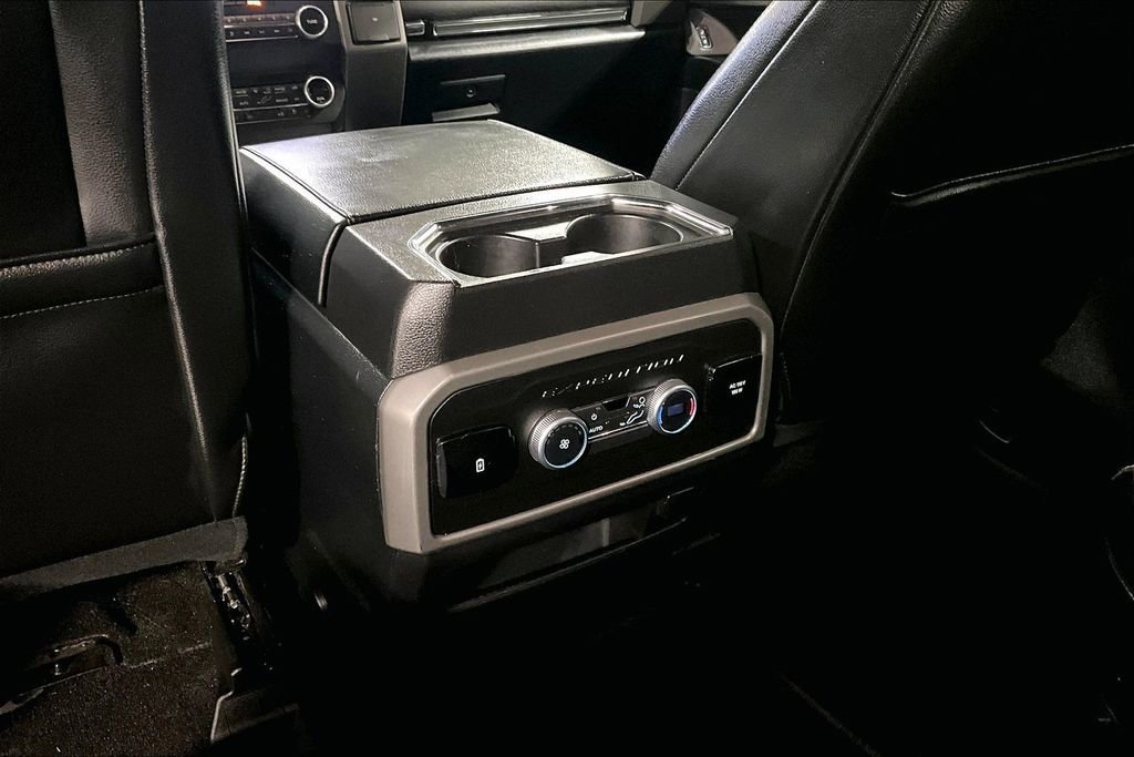 Used 2021 Ford Expedition XLT image 31