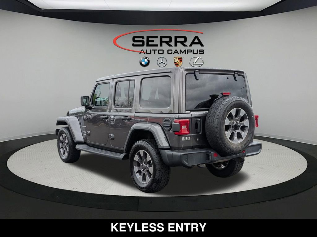 Used 2018 Jeep Wrangler Unlimited Sahara AWD/4WD image 11