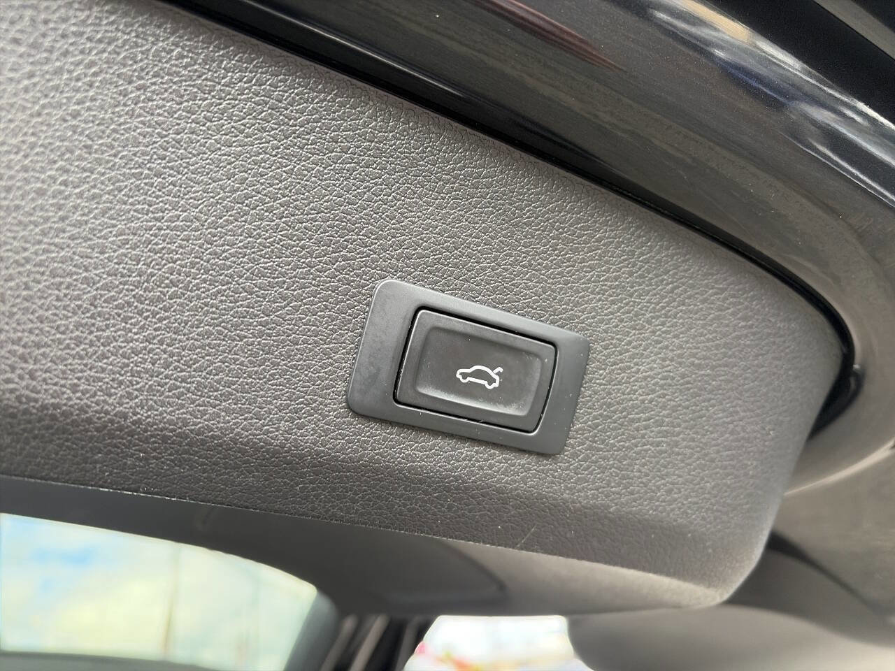 Used 2015 Audi Q7 TDI Premium Plus w/ Premium Plus Package image 11