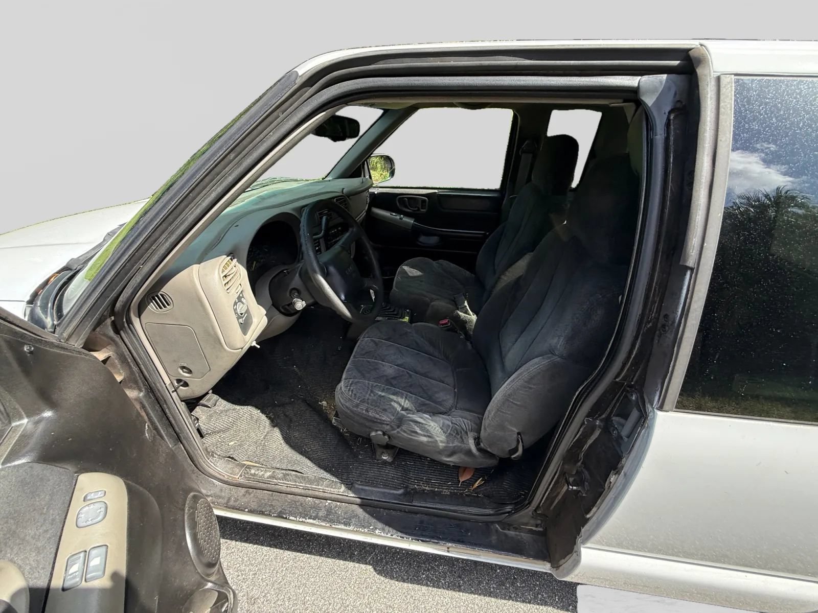 Used 2000 GMC Sonoma SLS w/ SLS Super Spec Pkg 3 RWD image 10
