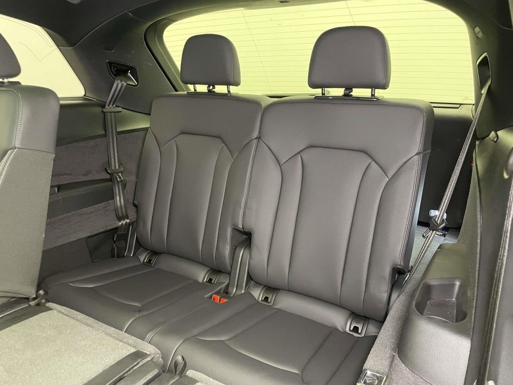 Used 2025 Audi Q7 3.0T Premium Plus image 20