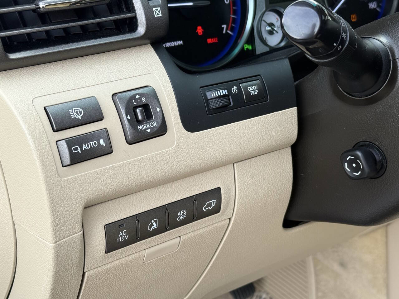 Used 2009 Lexus LX 570 4WD image 11