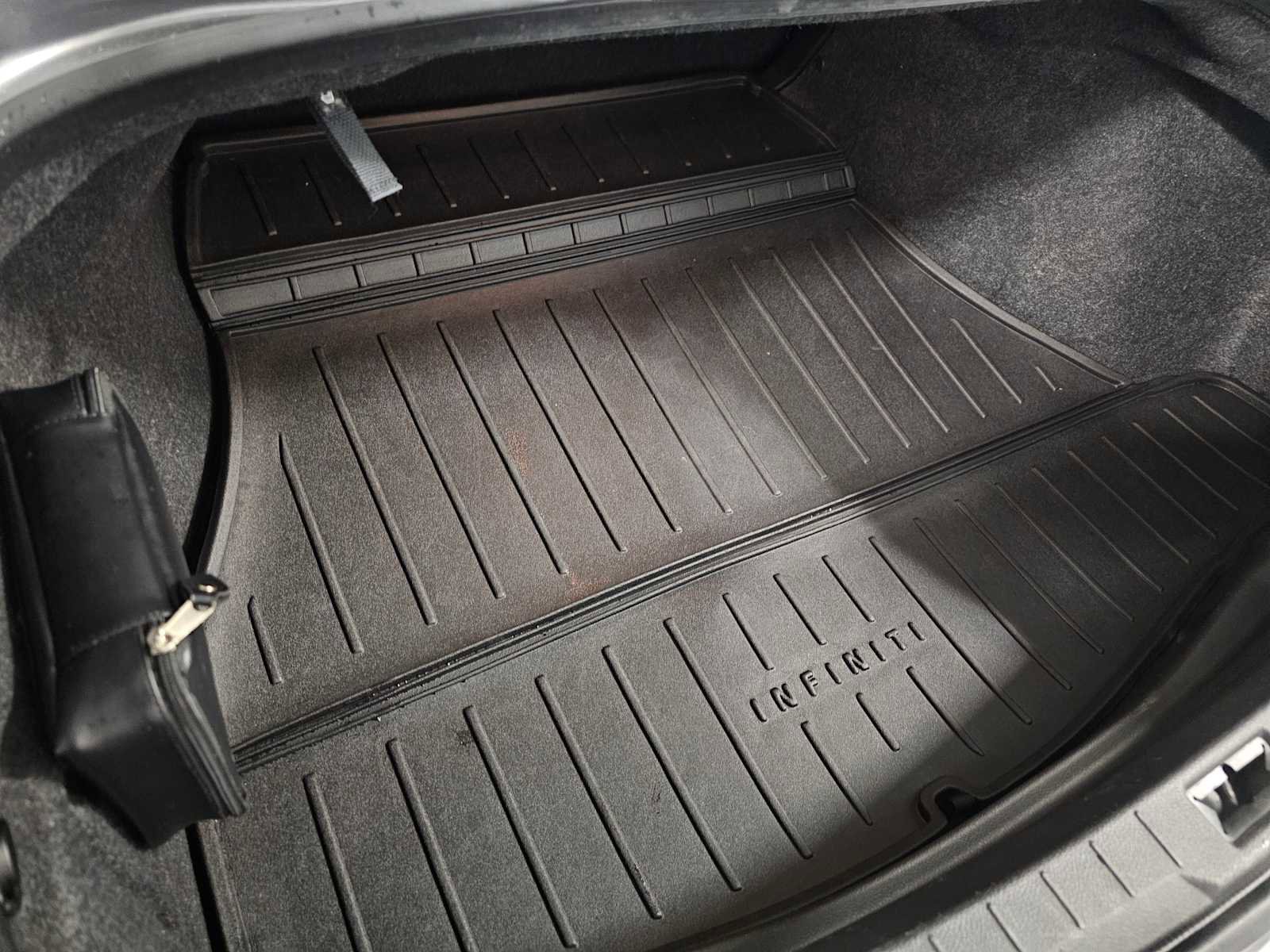 Used 2017 INFINITI Q60 3.0t Sport image 39