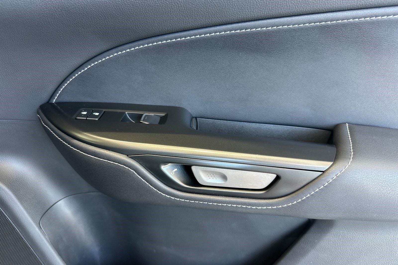 Used 2025 Lexus NX 250 FWD w/ Accessory Package (2T) image 22