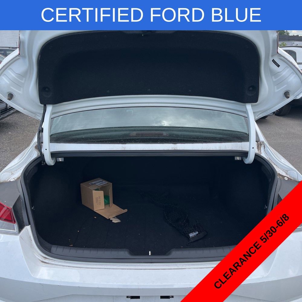 Used 2023 Hyundai Elantra SEL w/ Convenience Package FWD image 10