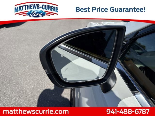 Used 2023 Nissan Pathfinder Platinum image 8