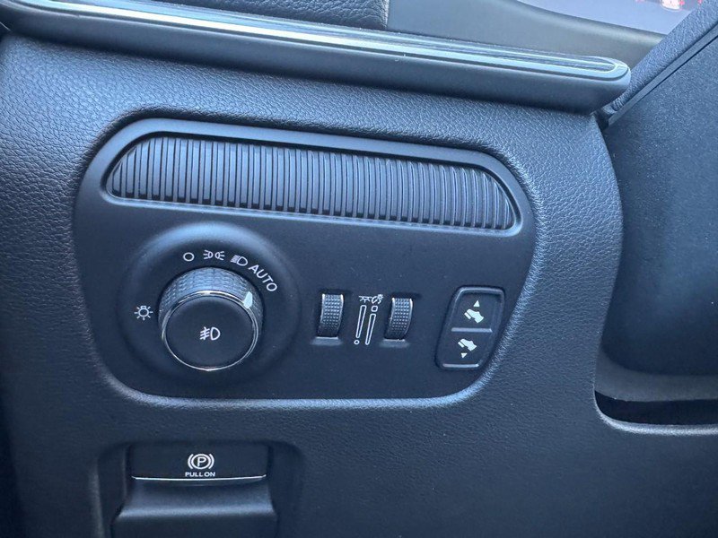 Used 2023 Jeep Wagoneer Series III w/ Premium Group I image 22