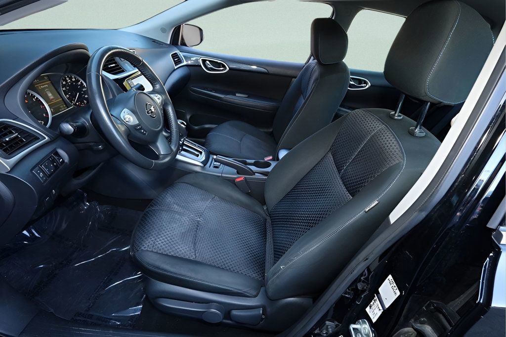 Used 2019 Nissan Sentra SR image 9