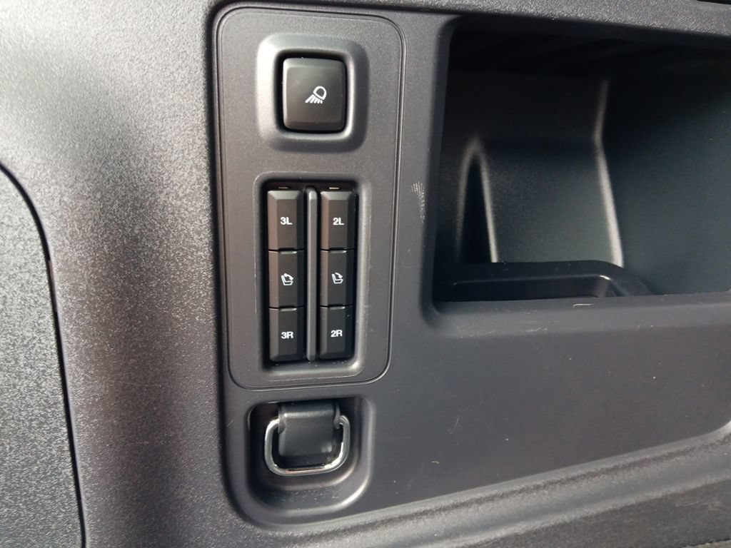 Used 2025 Ford Expedition Tremor AWD/4WD image 6