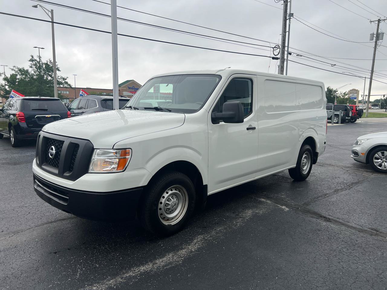 Used 2021 Nissan NV 1500 SV RWD image 2